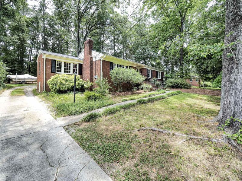 913 Vandora Ave, Garner, NC 27529