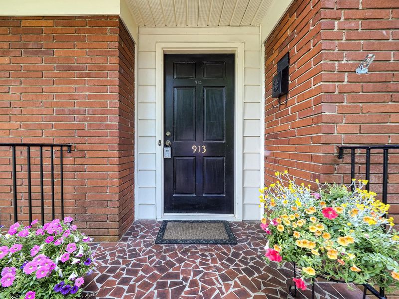 913 Vandora Ave, Garner, NC 27529