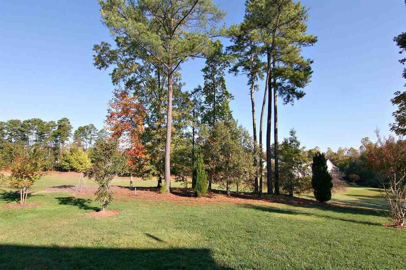 9132 Meadow Mist Ct, Raleigh, NC 27617