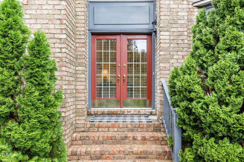 9136 Meadow Mist Ct, Raleigh, NC 27617