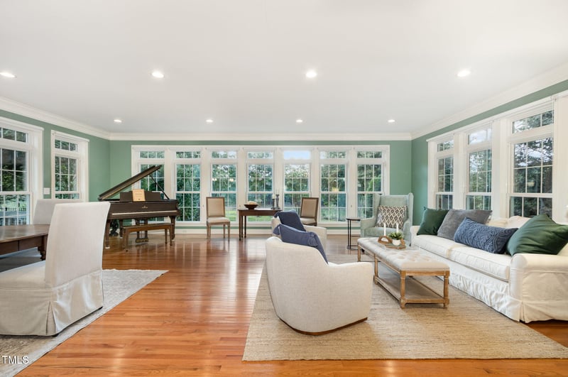 9136 Meadow Mist Ct, Raleigh, NC 27617