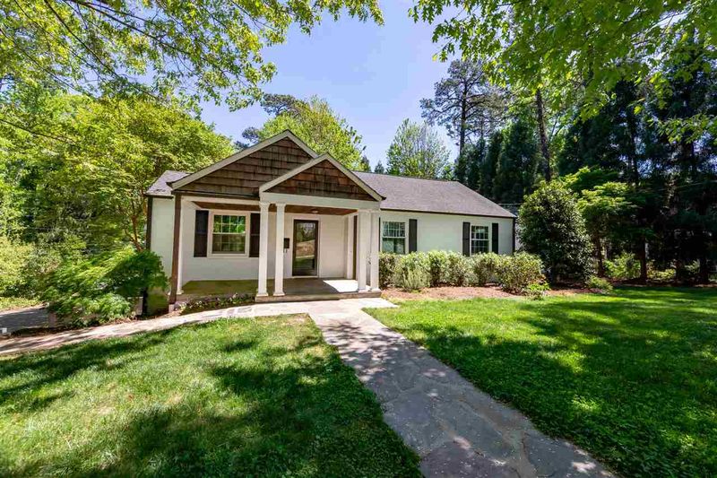 914 Canterbury Rd, Raleigh, NC 27607