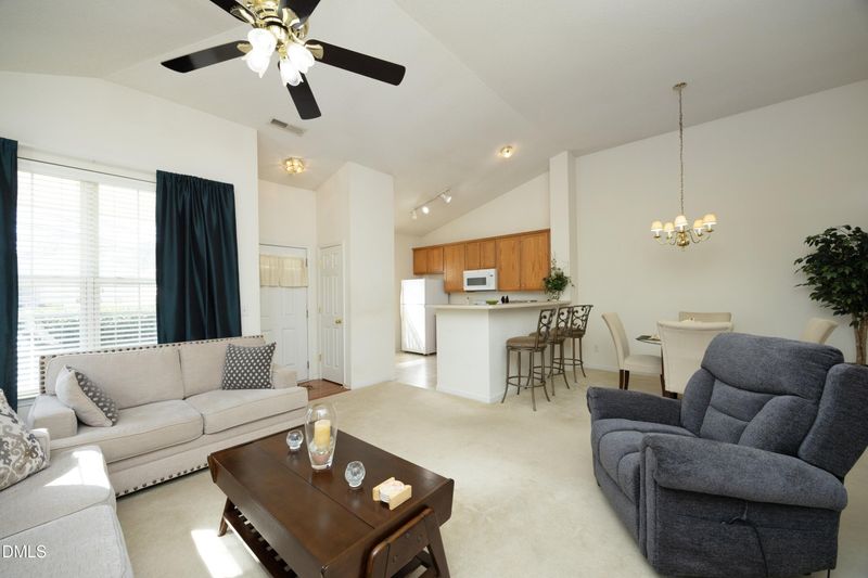914 Cinnamon Dr, Durham, NC 27713