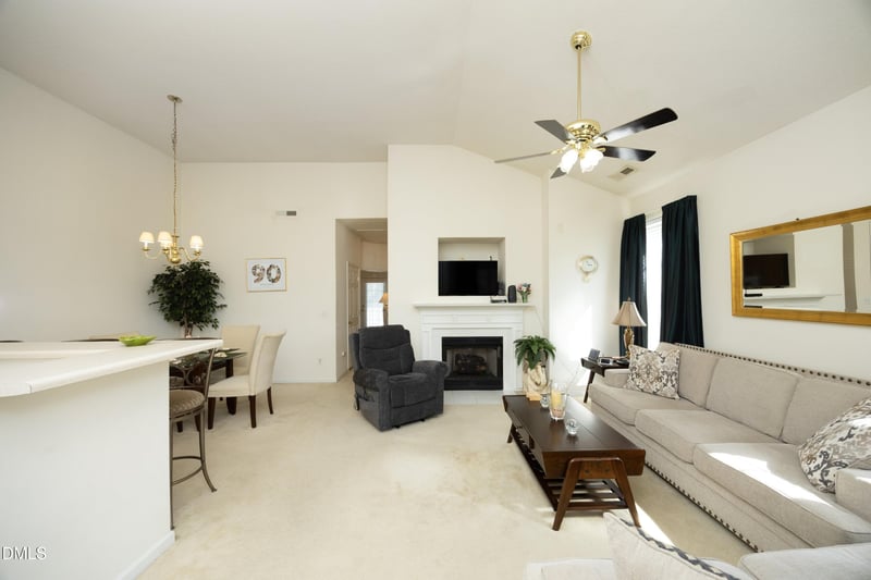 914 Cinnamon Dr, Durham, NC 27713