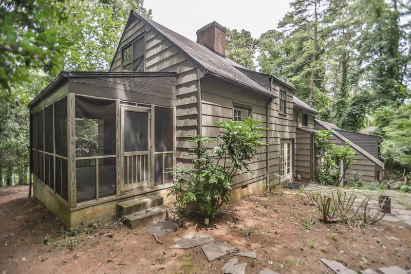 914 Coker Dr, Chapel Hill, NC 27517