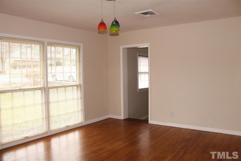 914 Danbury Dr, Durham, NC 27703