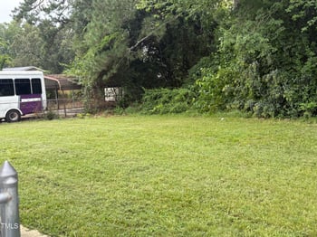 914 Fleetwood Dr, Fayetteville, NC 28305