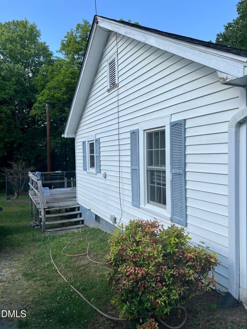 914 Harris St, Burlington, NC 27217