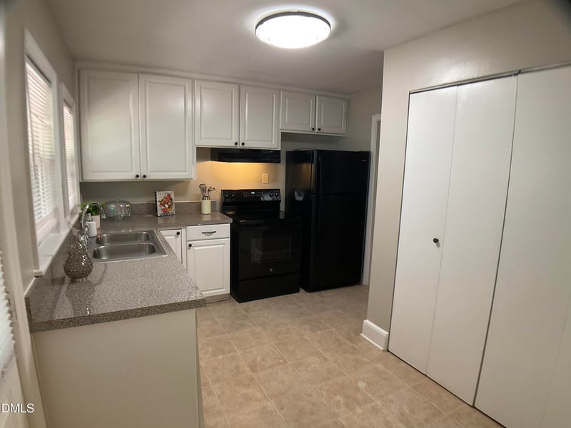 914 Medina St, Durham, NC 27707