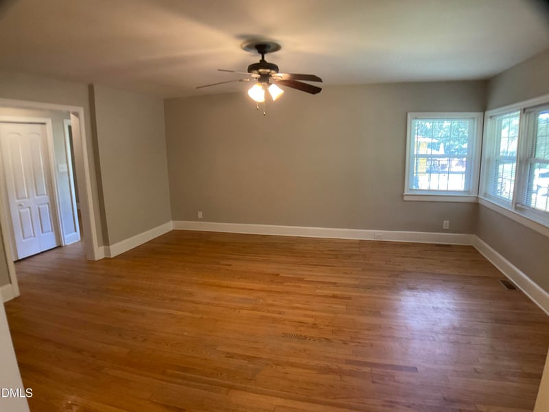 914 Medina St, Durham, NC 27707