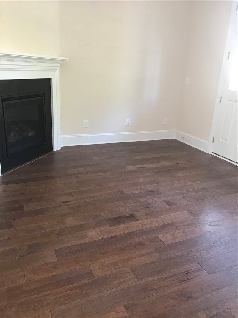 914 Wake Towne Dr #3, Raleigh, NC 27609