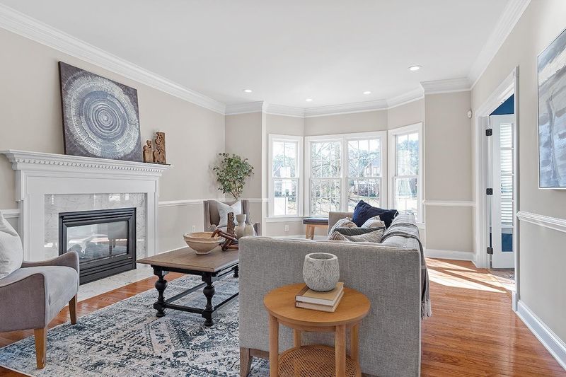 9141 Sanctuary Ct, Raleigh, NC 27617