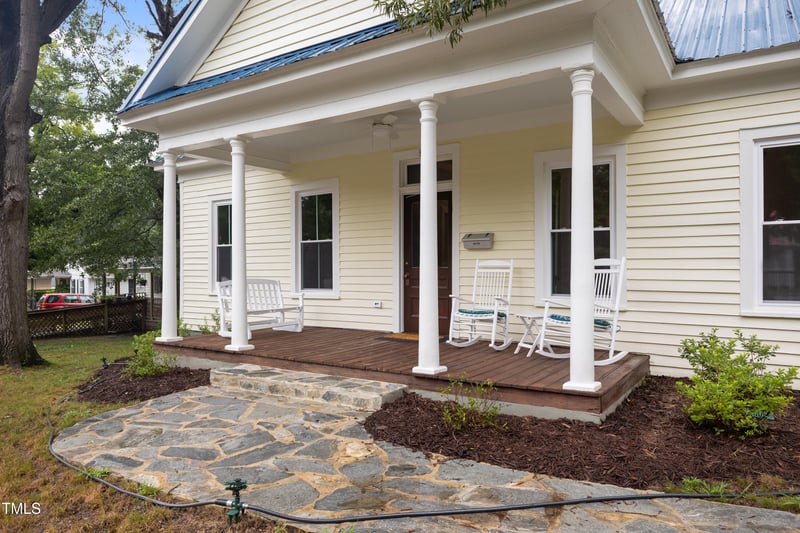 915 3rd St, Sanford, NC 27330