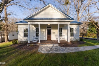 915 3rd St, Sanford, NC 27330