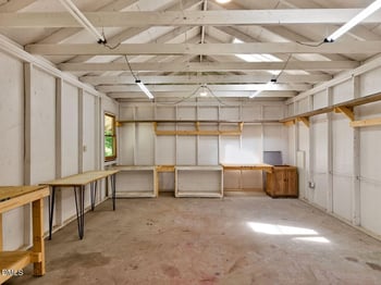 915 Dairyland Rd, Chapel Hill, NC 27516