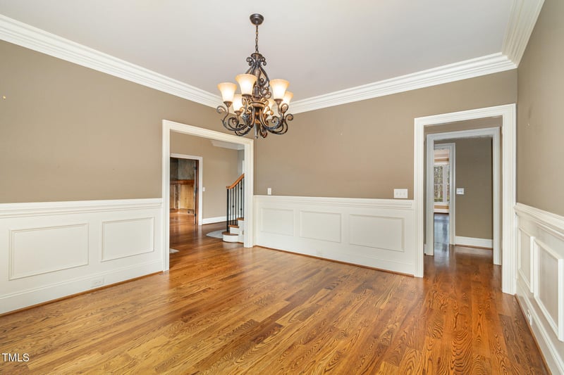 915 Dunleigh Dr, Burlington, NC 27215
