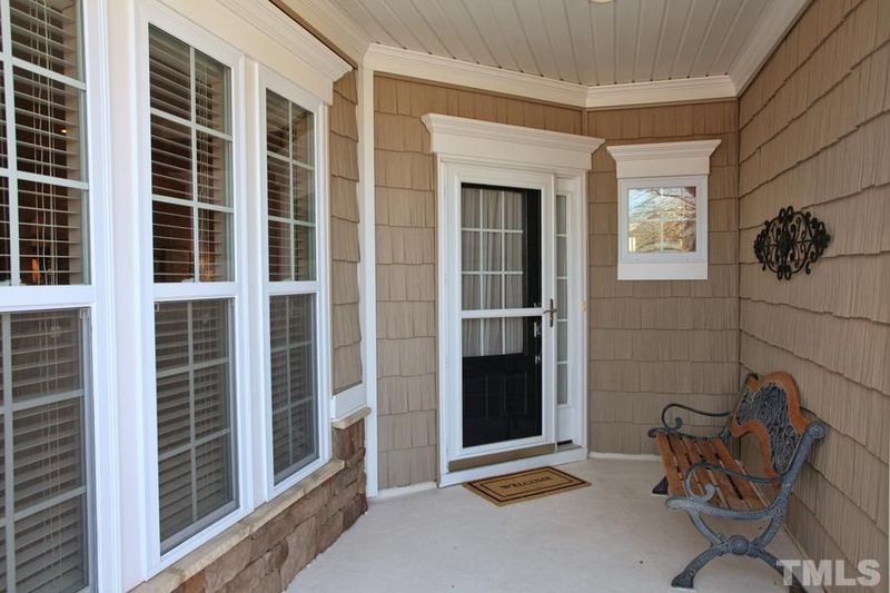 915 Footbridge Pl, Cary, NC 27519