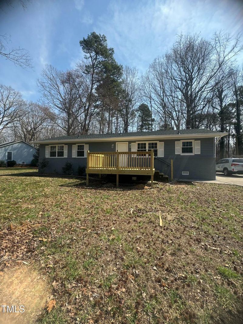 915 Knight Dr, Durham, NC 27712