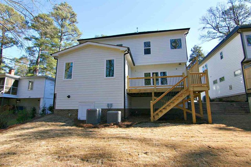 915 Marilyn Dr, Raleigh, NC 27607