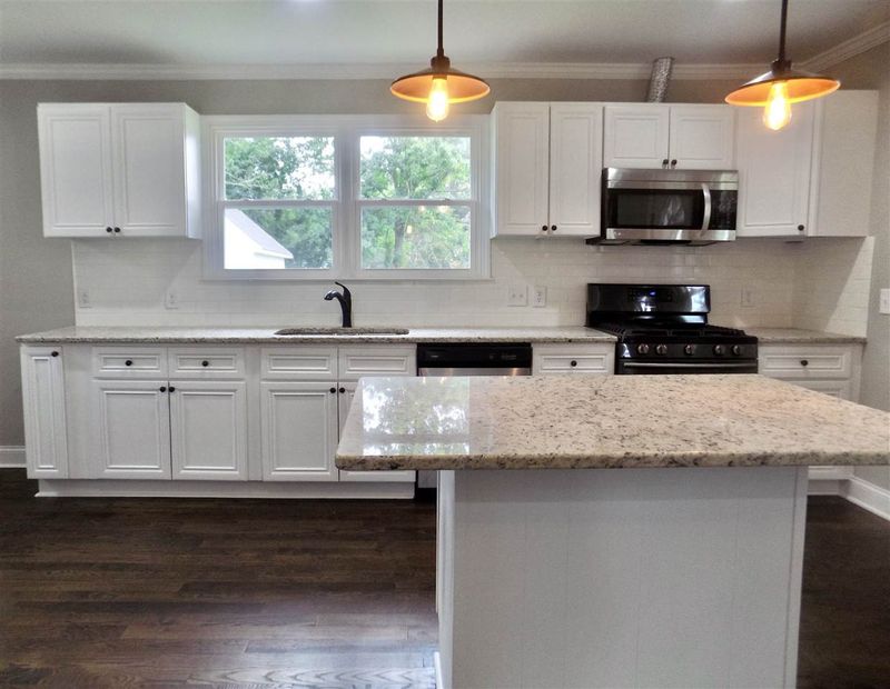 915 Midway Ave, Durham, NC 27703