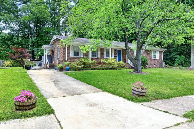 915 Pamlico Dr, Cary, NC 27511