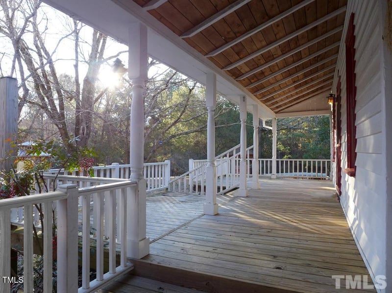 915 Phils Creek Rd, Chapel Hill, NC 27516