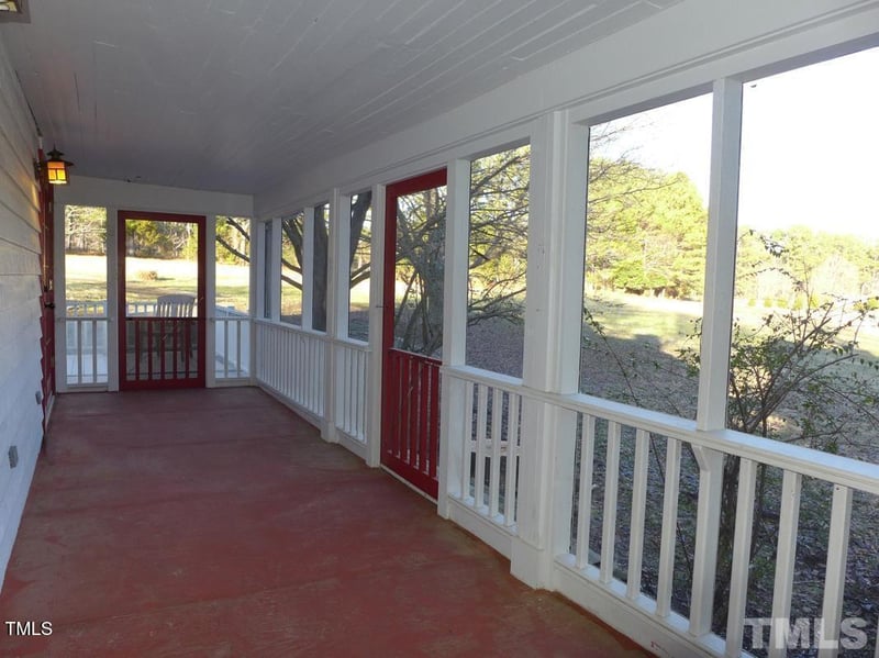 915 Phils Creek Rd, Chapel Hill, NC 27516