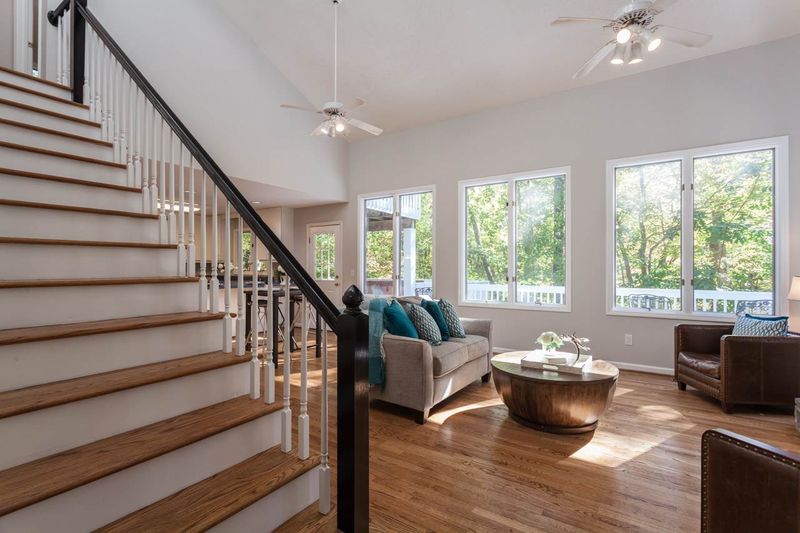 915 Windy Ridge Rd, Chapel Hill, NC 27517