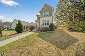 916 Conifer Forest Ln, Wake Forest, NC 27587
