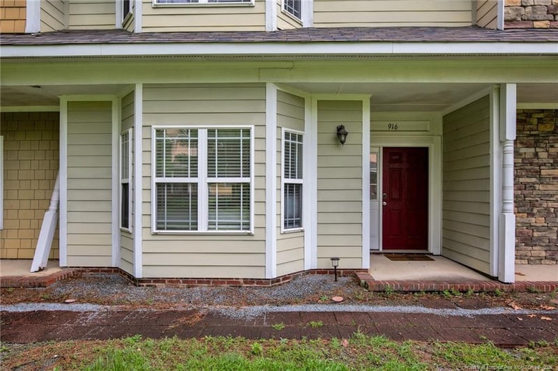 916 Cora Lee Dr, Fayetteville, NC 28303