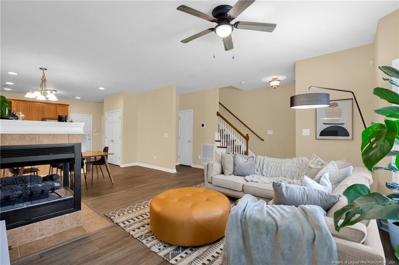 916 Cora Lee Dr, Fayetteville, NC 28303