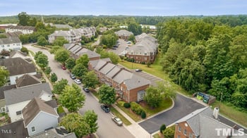 916 Edgewater Cir, Chapel Hill, NC 27516