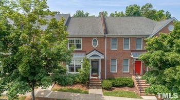 916 Edgewater Cir, Chapel Hill, NC 27516
