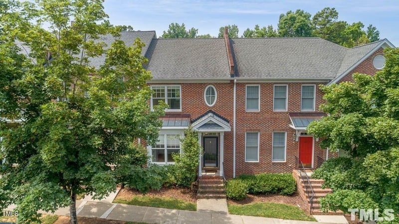 916 Edgewater Cir, Chapel Hill, NC 27516