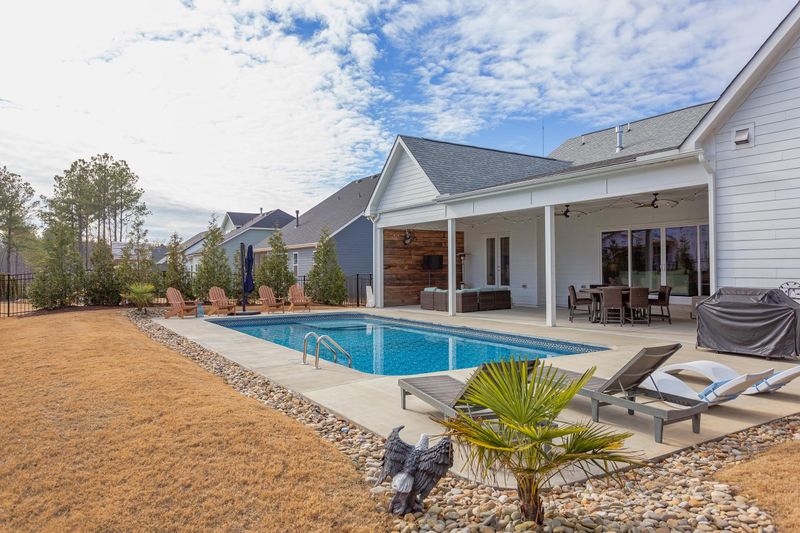 916 Flash Dr, Rolesville, NC 27571