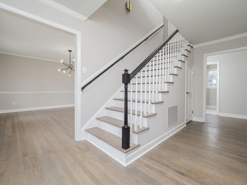 916 Hardimont Rd, Raleigh, NC 27609