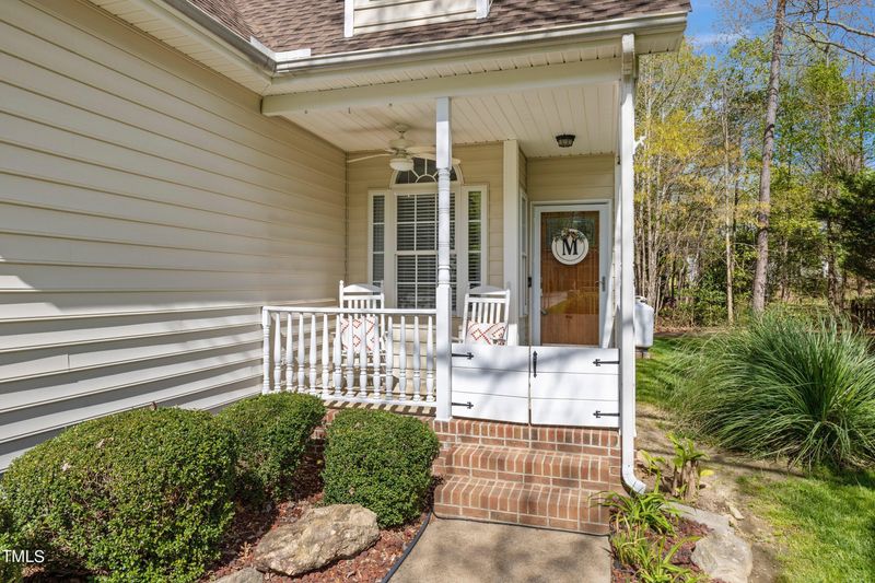 916 Lotus Ln, Wake Forest, NC 27587