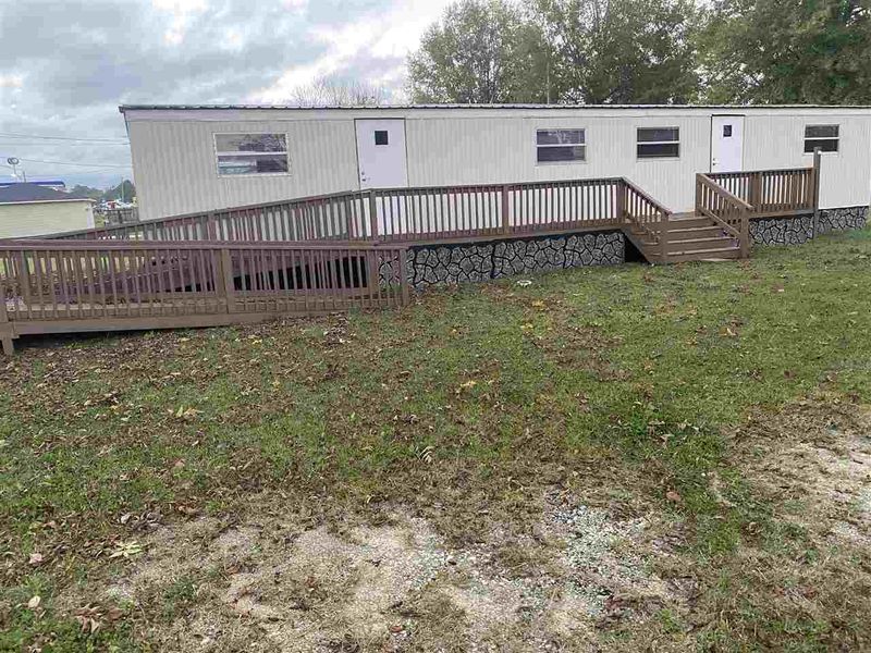 916 E Main St, Benson, NC 27504
