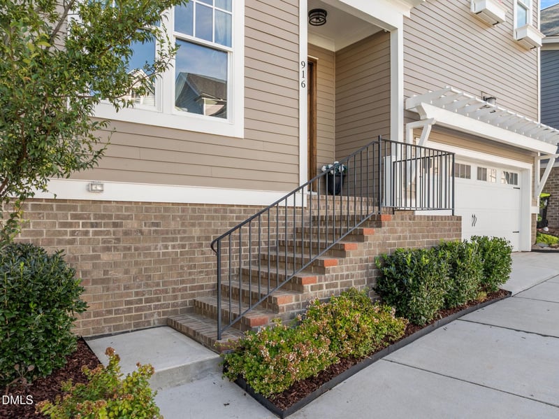 916 Noisette Ct, Durham, NC 27713