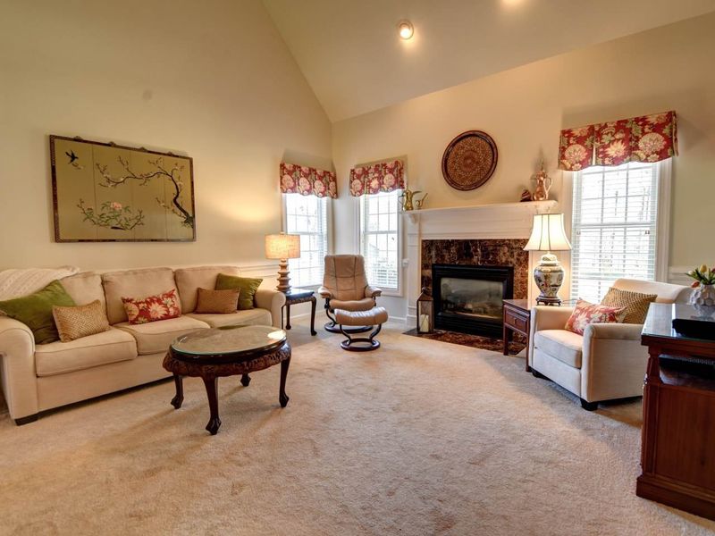916 Old Baron Dr, Fuquay Varina, NC 27526