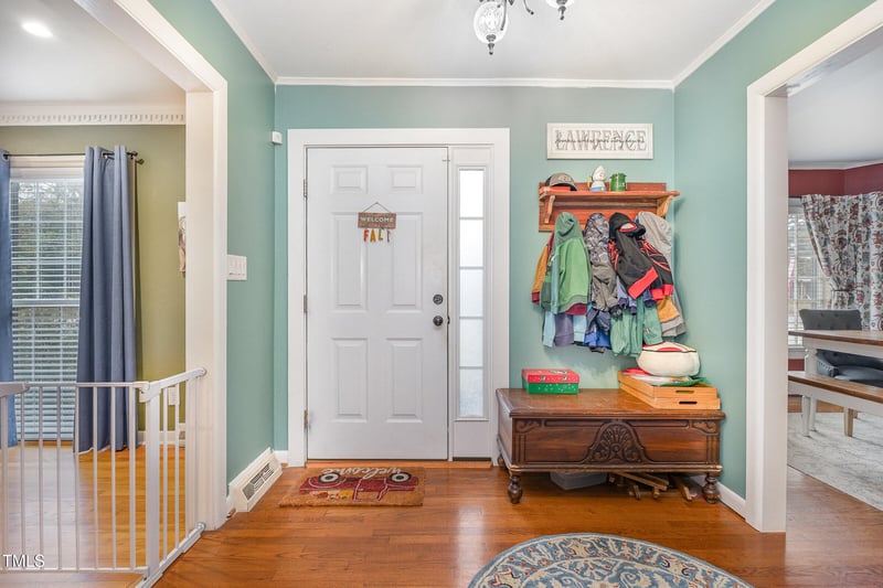 916 W Pope St, Dunn, NC 28334