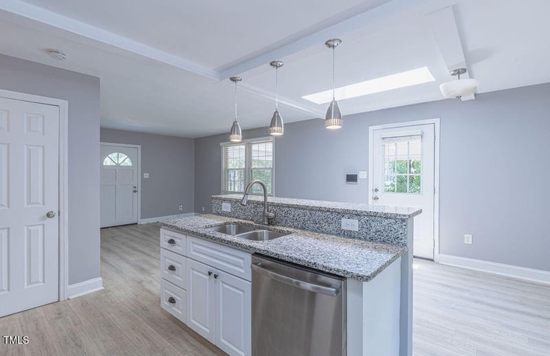 916 Powell Dr, Garner, NC 27529