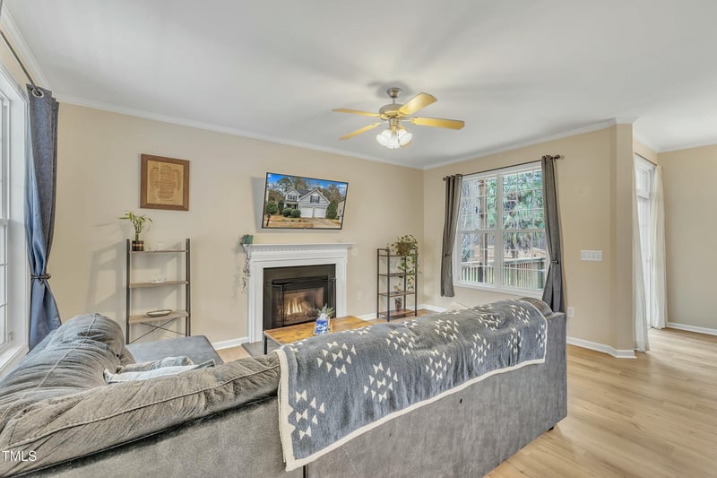 916 Stinson Ave, Holly Springs, NC 27540