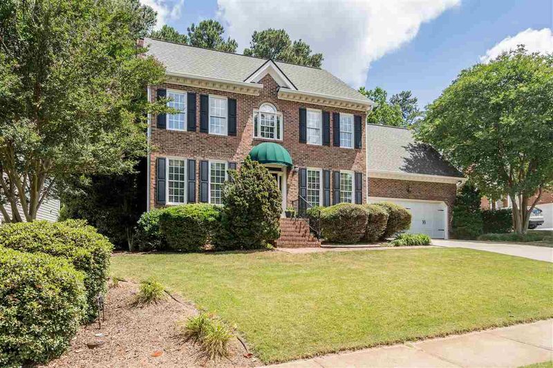 916 Tanworth Dr, Raleigh, NC 27615