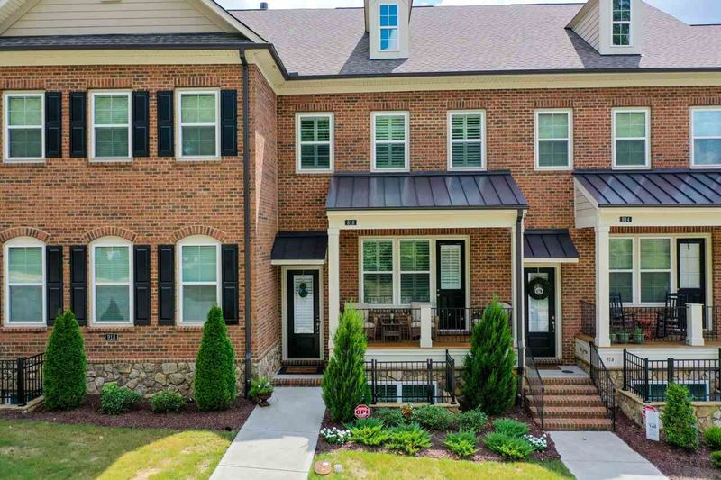 916 Wake Towne Dr, Raleigh, NC 27609