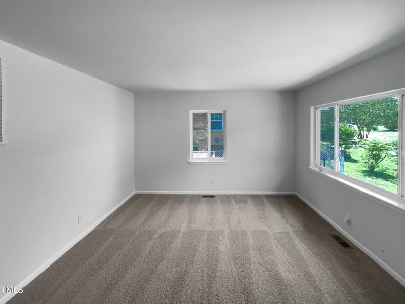 916 Waring St, Durham, NC 27704