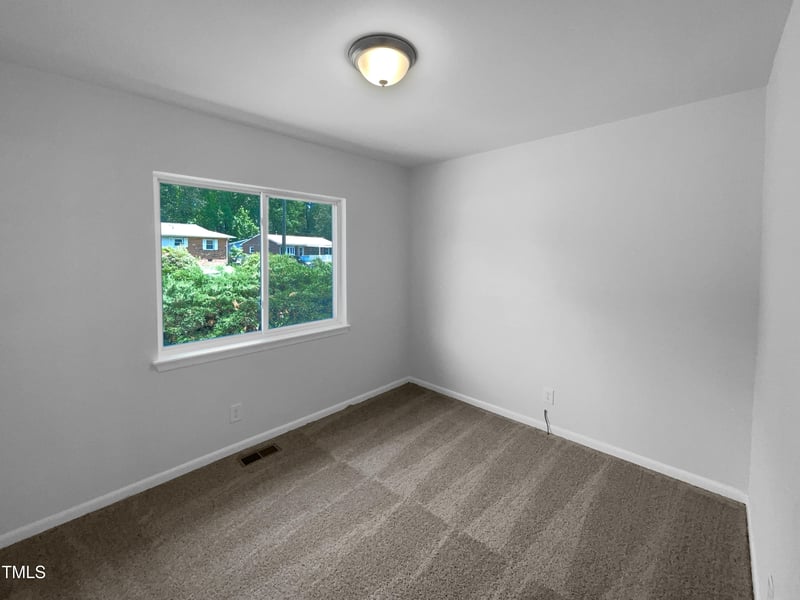 916 Waring St, Durham, NC 27704