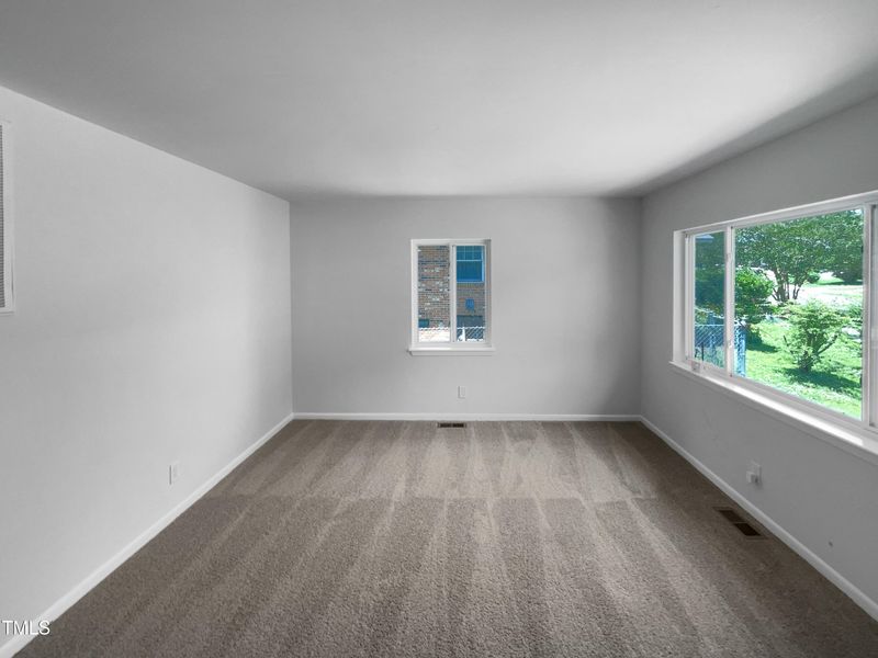 916 Waring St, Durham, NC 27704