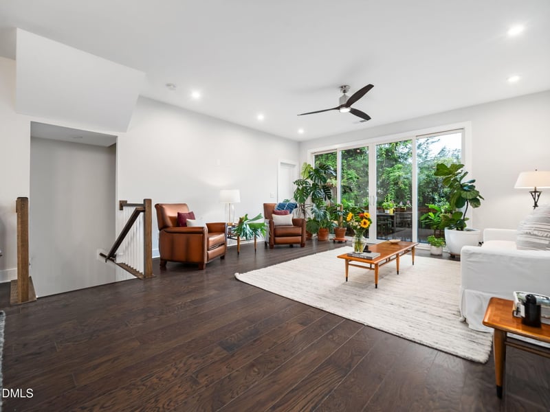 916 Waterside View Dr, Raleigh, NC 27606