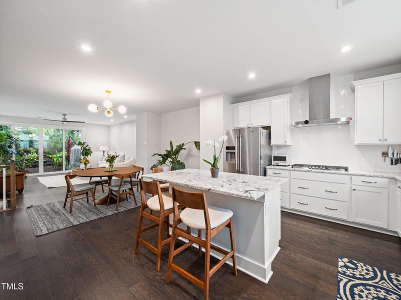 916 Waterside View Dr, Raleigh, NC 27606